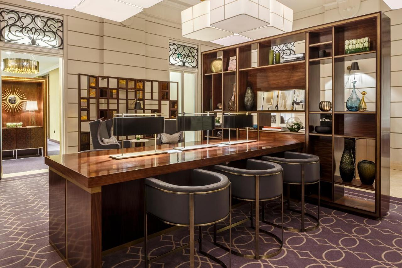 Corinthia Budapest Exterior photo The bar at the Concourse