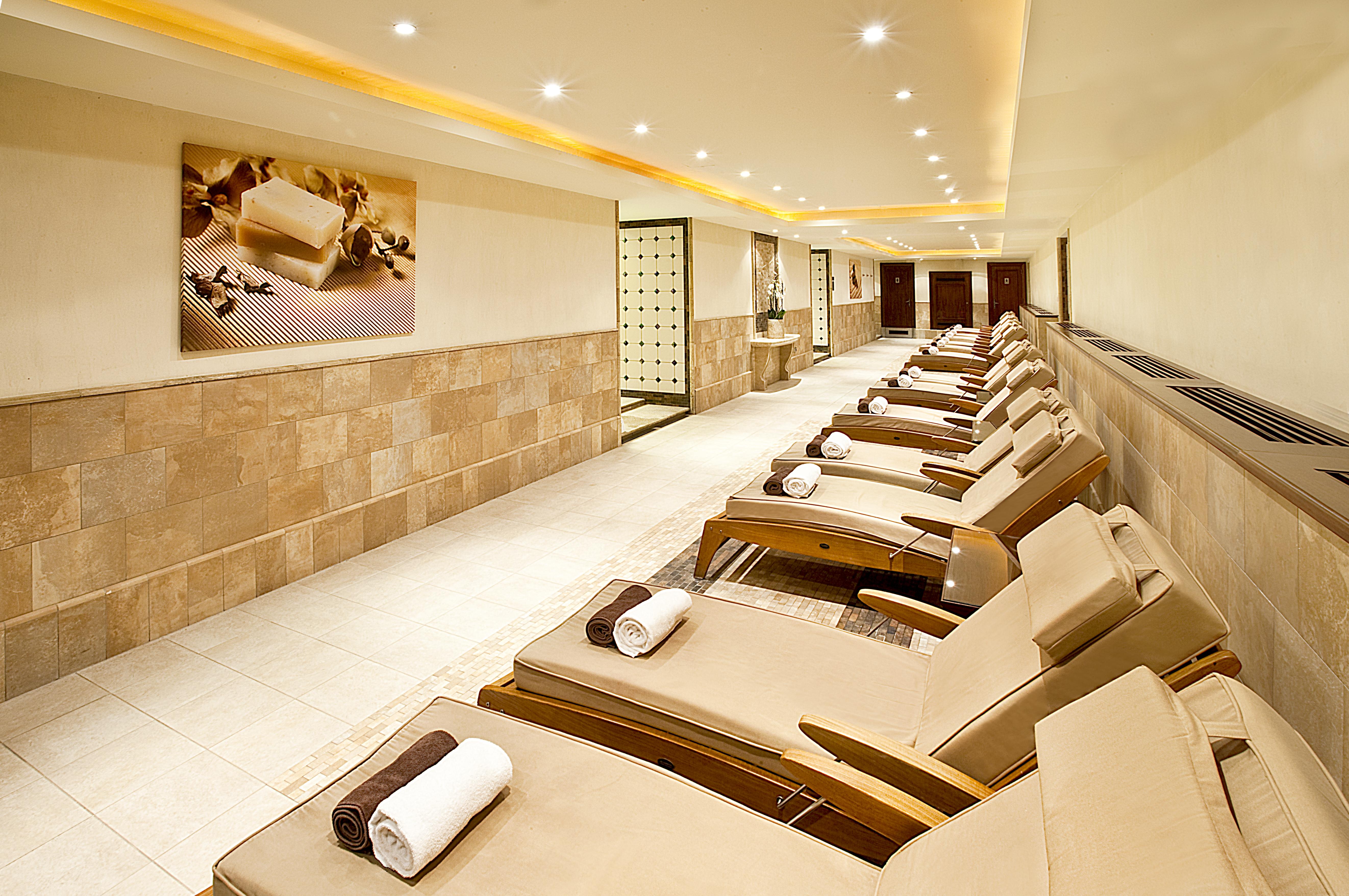 Corinthia Budapest Exterior photo The relaxation room