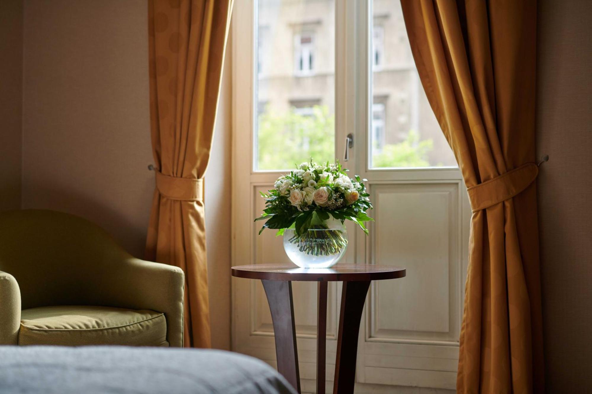 Corinthia Budapest Room photo A room at the hotel