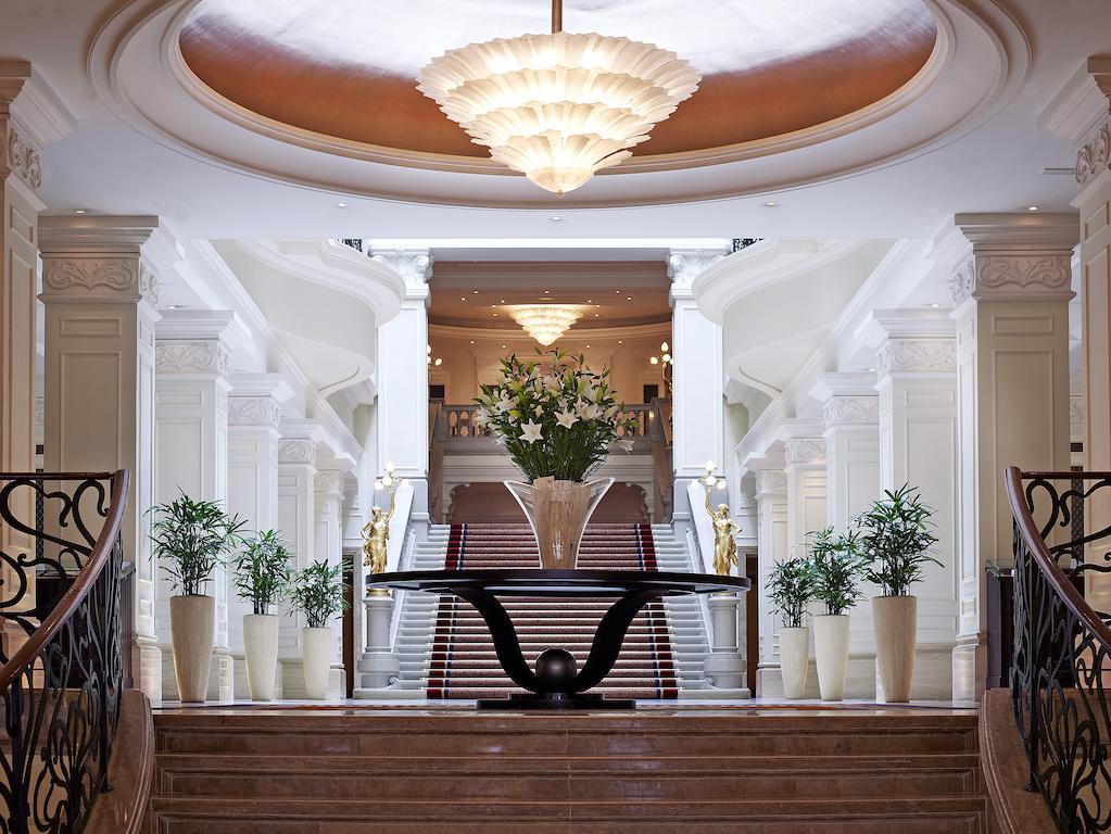 Corinthia Budapest Exterior photo The main staircase